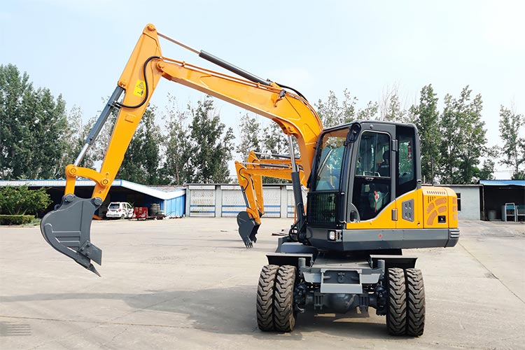 Ekskavator Roda Kecil 7,5 Ton