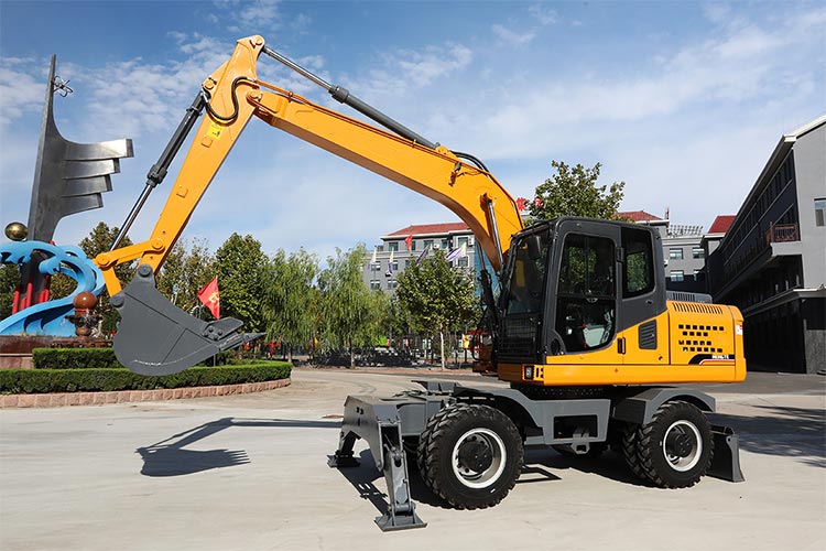 15,5 ton grote graafmachine op wielen